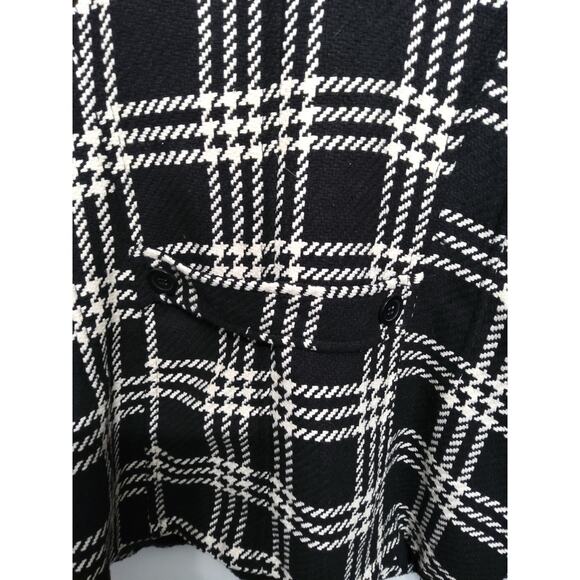 Chunky knit Plaid Peacoat houndstooth black/white dbl buttoned Size L Women’s - Picture 7 of 9